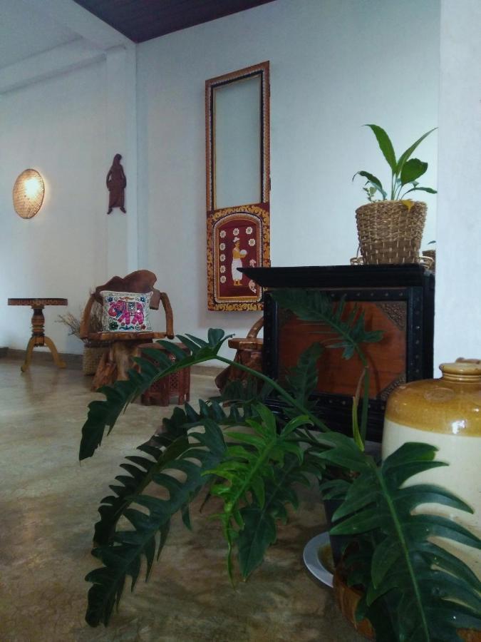 Barefoot Inn Kandy Ngoại thất bức ảnh