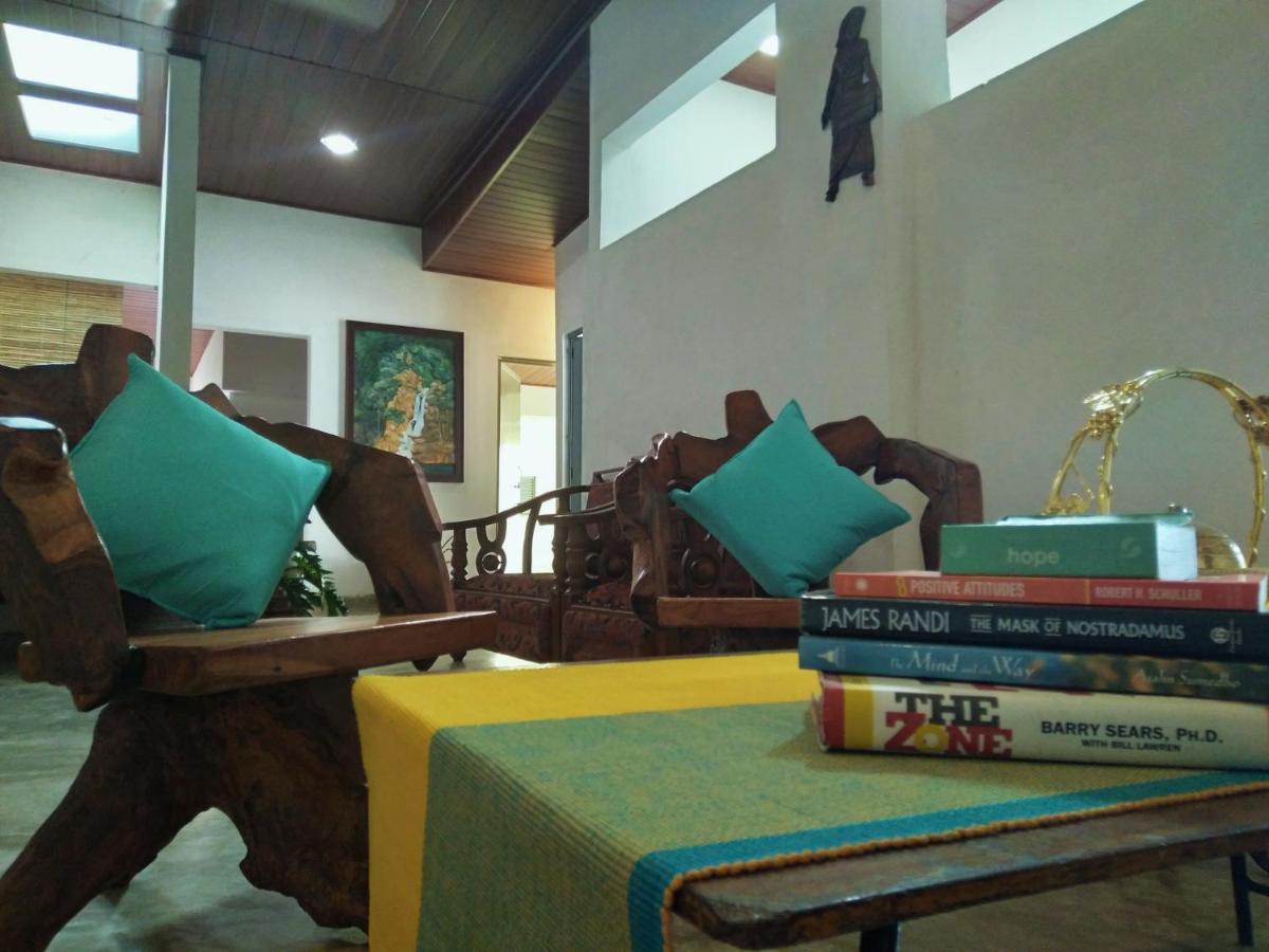 Barefoot Inn Kandy Ngoại thất bức ảnh