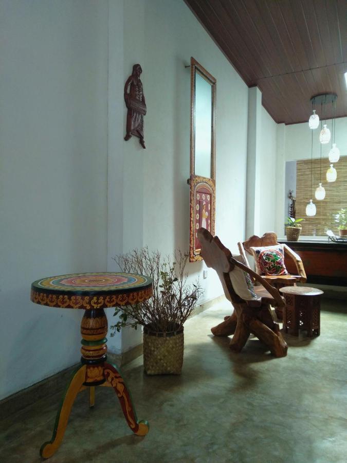 Barefoot Inn Kandy Ngoại thất bức ảnh