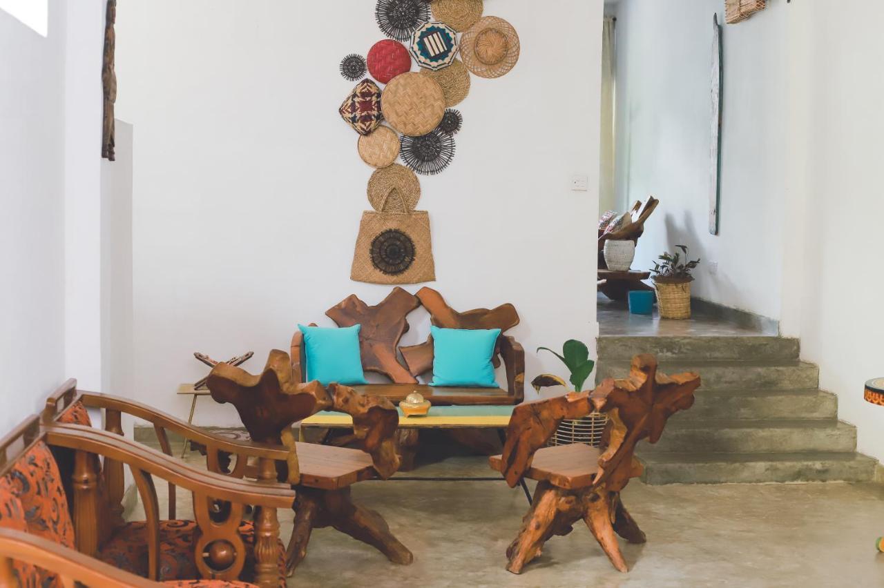 Barefoot Inn Kandy Ngoại thất bức ảnh