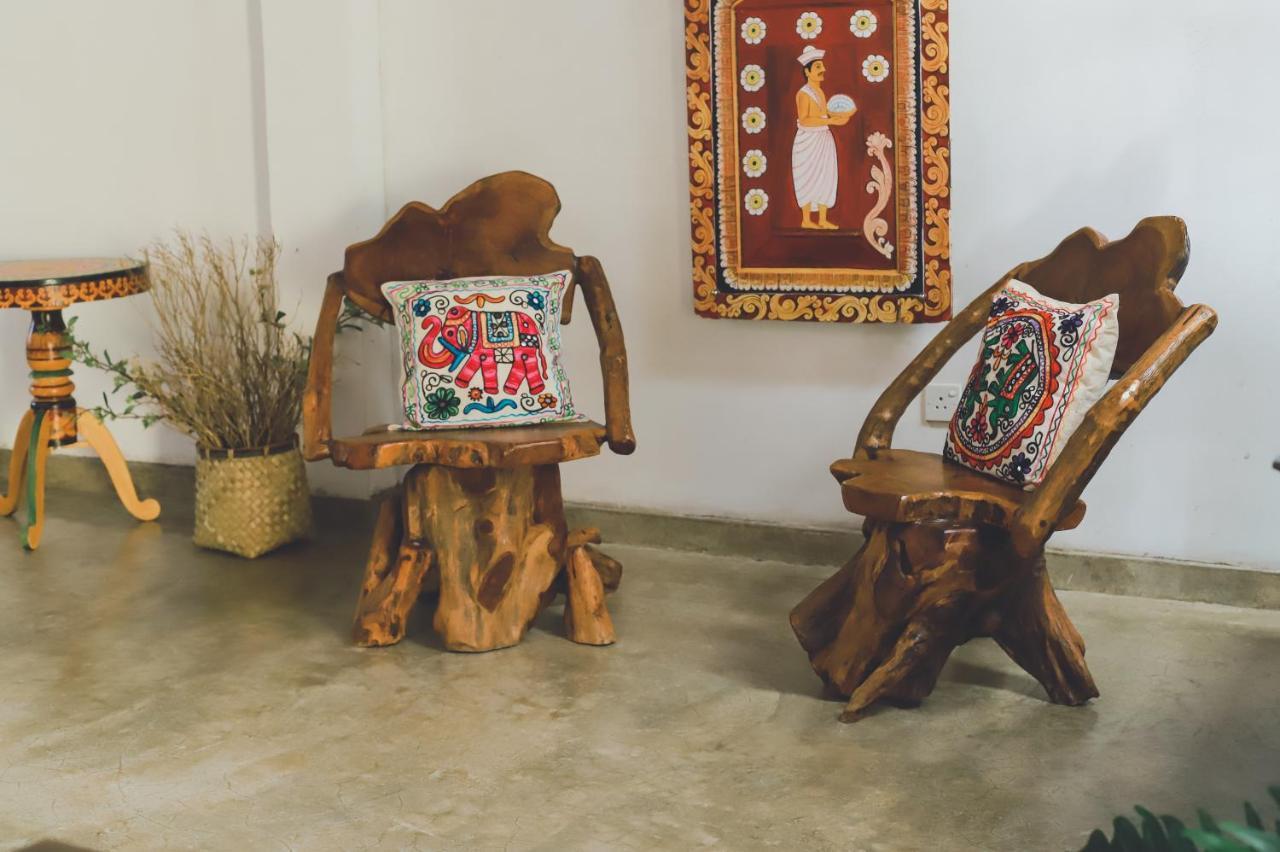 Barefoot Inn Kandy Ngoại thất bức ảnh